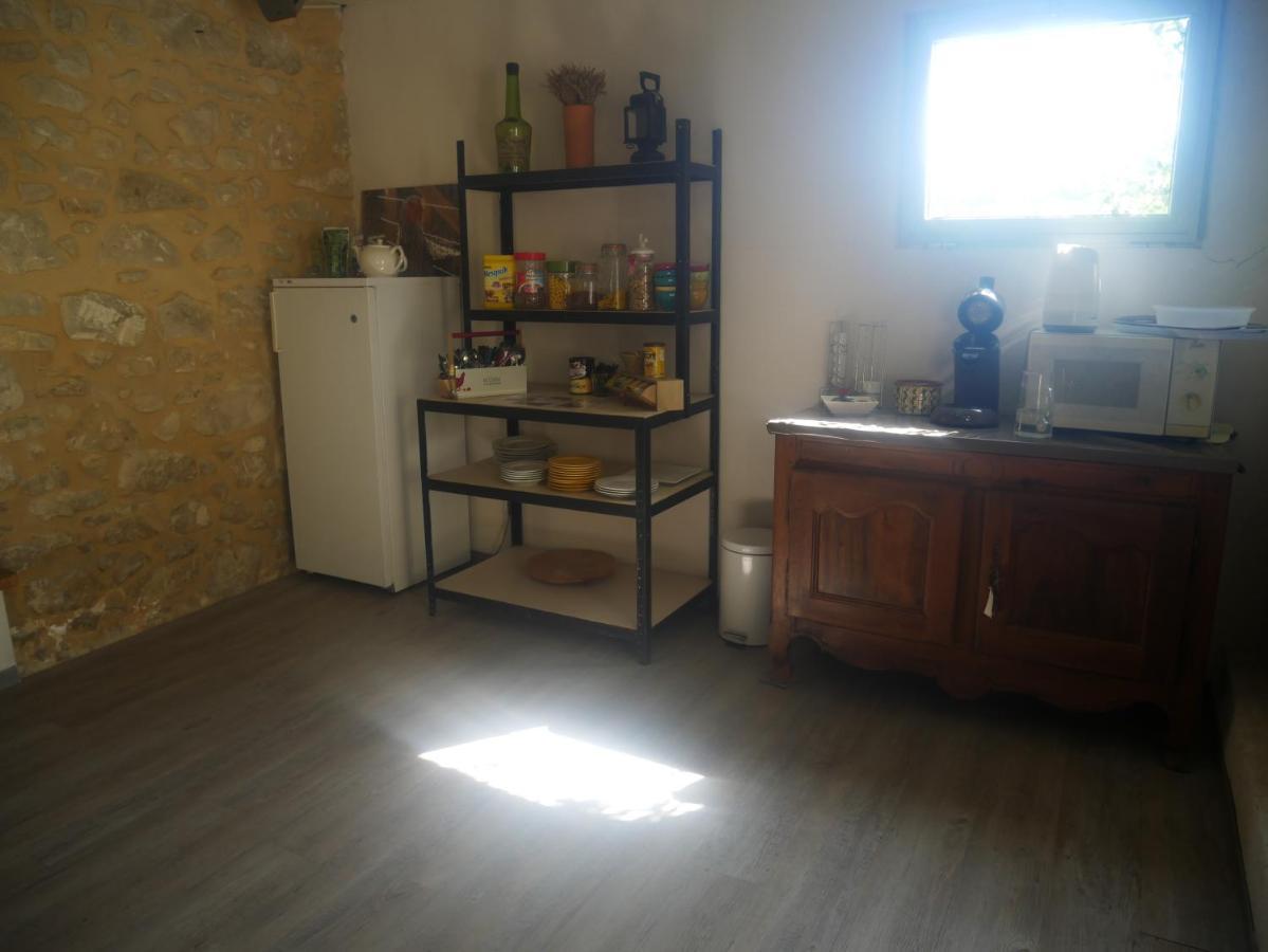 Bed and Breakfast La Feniere Venejan Экстерьер фото