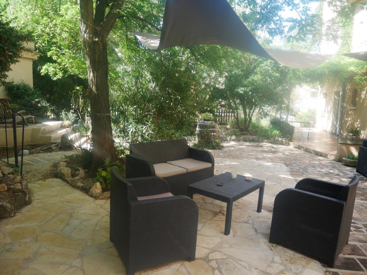 Bed and Breakfast La Feniere Venejan Экстерьер фото