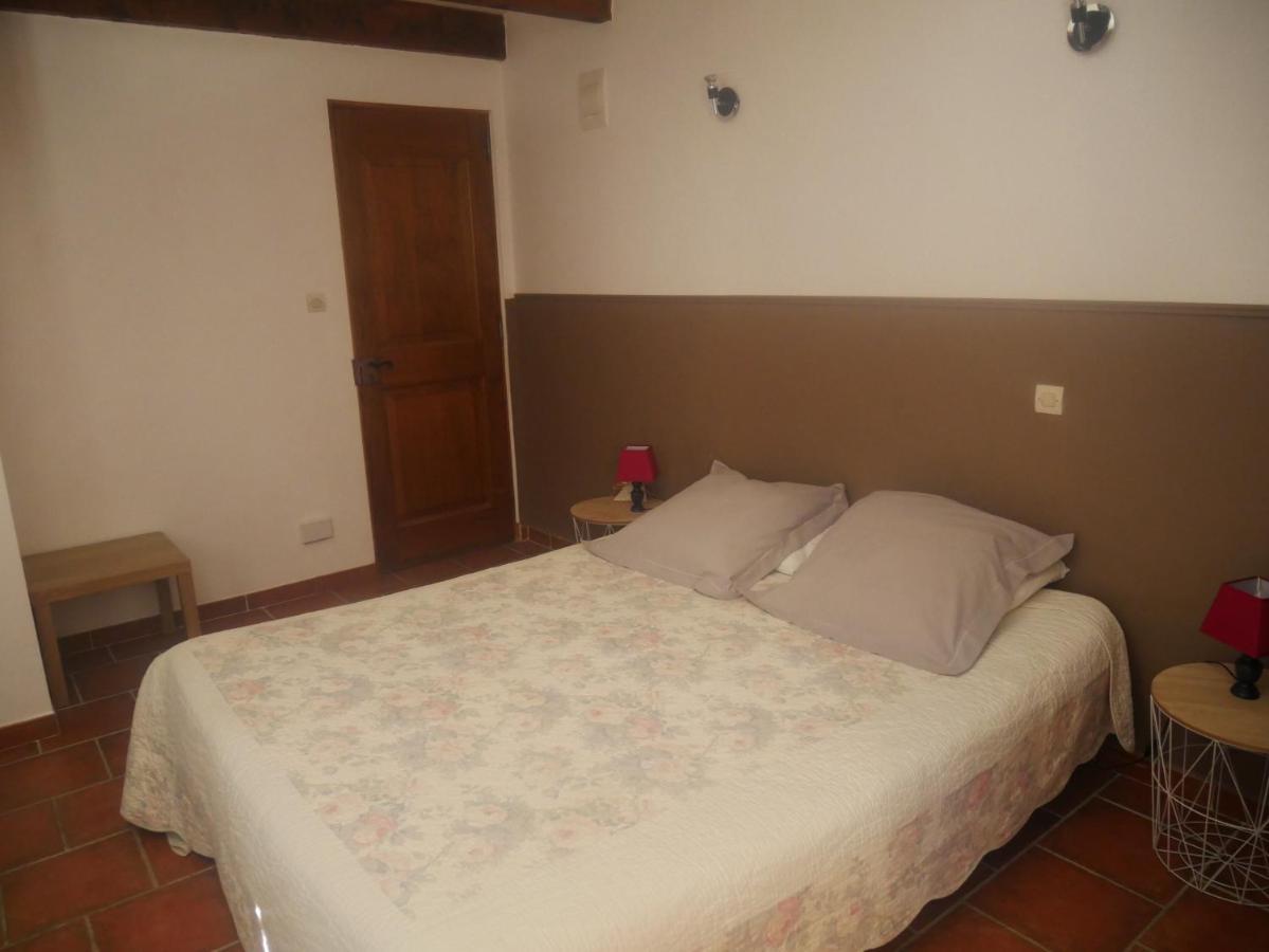 Bed and Breakfast La Feniere Venejan Экстерьер фото