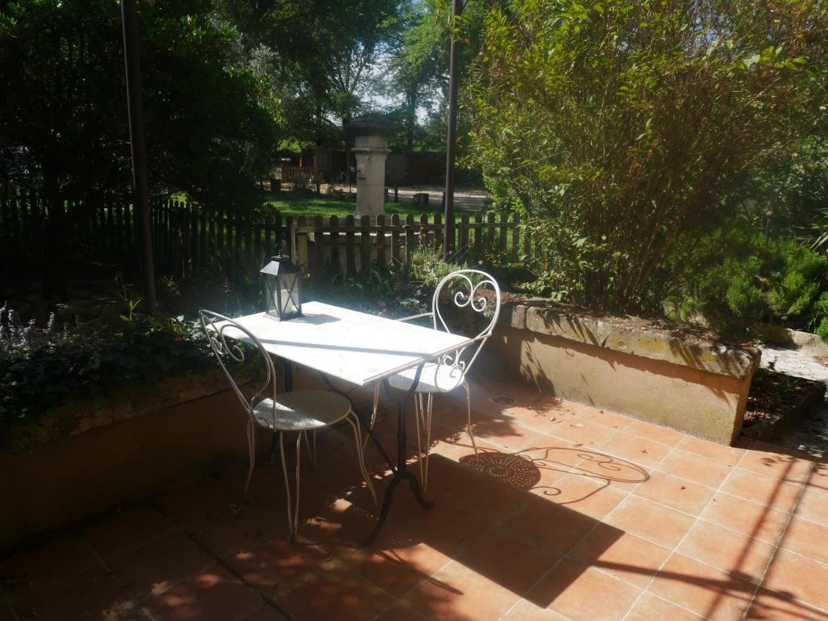 Bed and Breakfast La Feniere Venejan Экстерьер фото